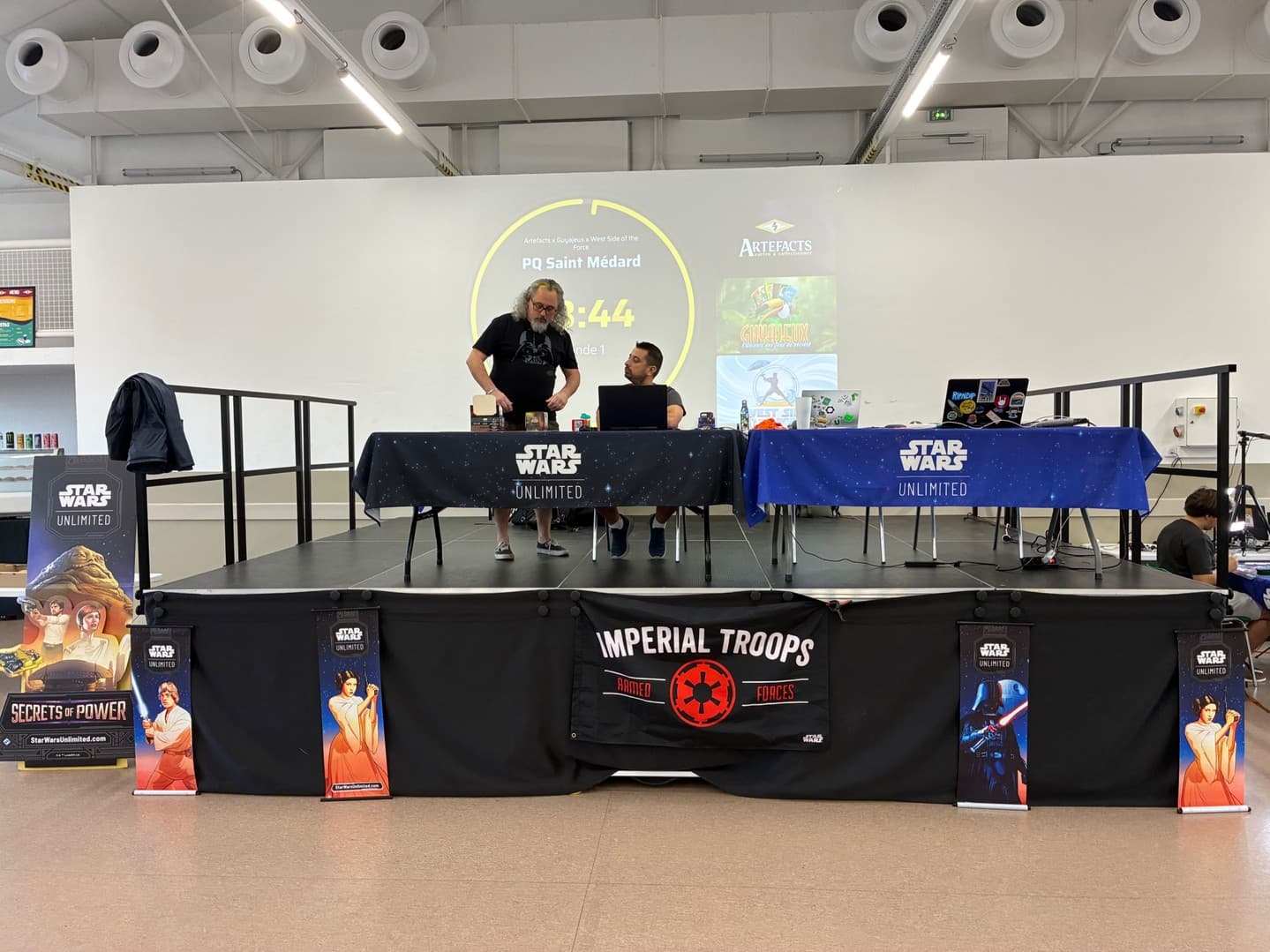 2 ème jour de tournoi du TCG Star Wars en format premier construit. 66 participants venant de Toulouse, Paris, Nantes, R…